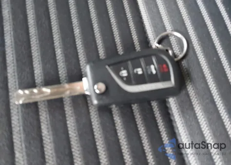 2021 Toyota Camry Se Nightshade Edition Awd z USA, uszkodzony, nr VIN 4T1G11BKXMU023067